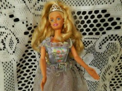 barbie princess purple a